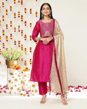 varanga pink ethnic embroidered regular kurta trousers with dupatta